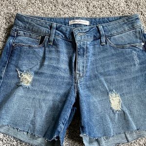 Mavi denim shorts.
